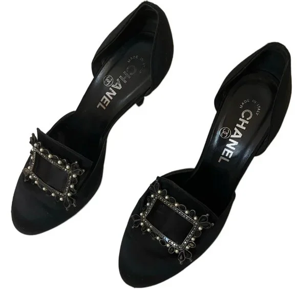 Chanel Black Satin 3.5" heels Gemstone buckle Size 36.5 (US size 6) - Picture 2 of 14